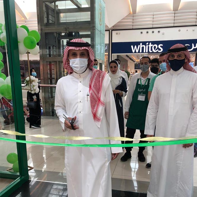Warm congratulations - the grand opening of the new store in Saudi Arabia!