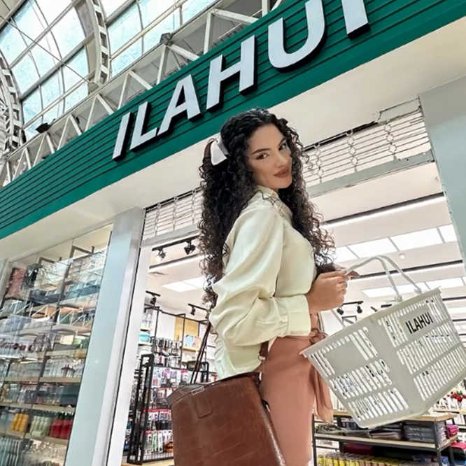 Warm congratulations - the grand opening of the new store in Bolivarian Republic of Venezuela!