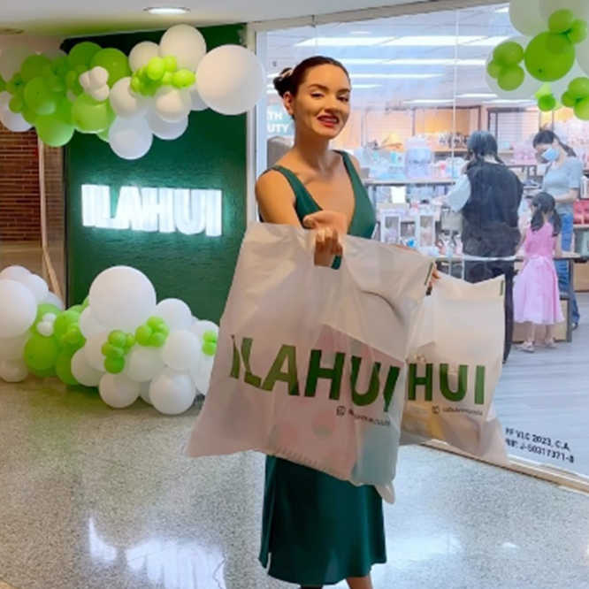 Warm congratulations - the grand opening of the new store in Bolivarian Republic of Venezuela!